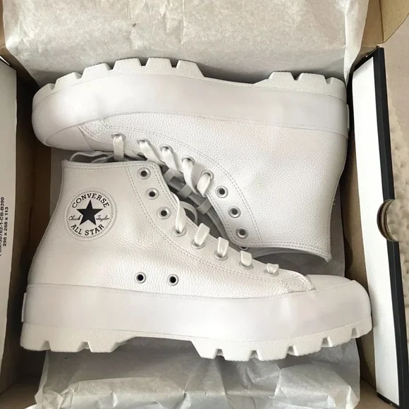 Converse White Lugged High Tops Converse Shoes Converse Lugged Hi
